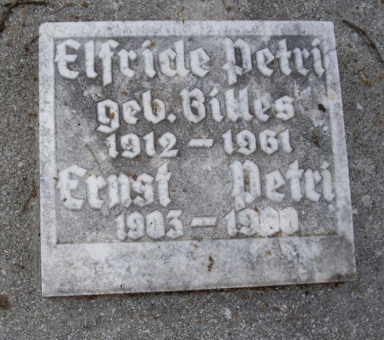 Petri Ernst 1903-1980 Billes Elfriede 1912-1961 Grabstein